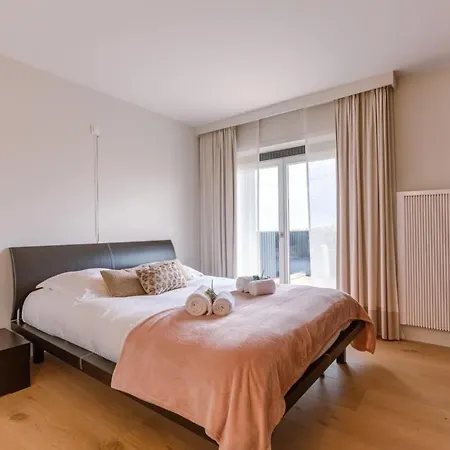 Spacious And Modern For 8 Persons With Parking In * Koksijde