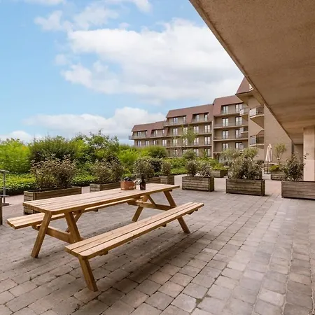Spacious And Modern For 8 Persons With Parking In Koksijde