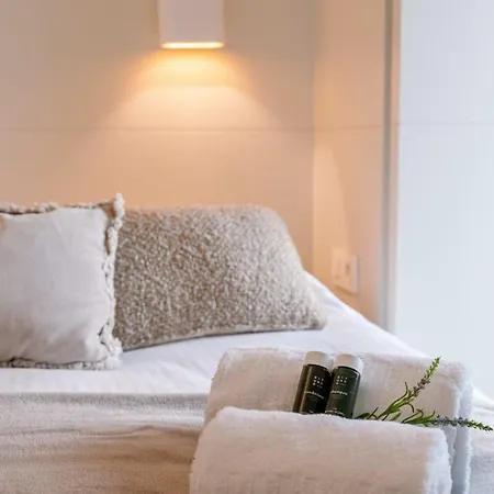 Apartment Spacious And Modern For 8 Persons With Parking In *